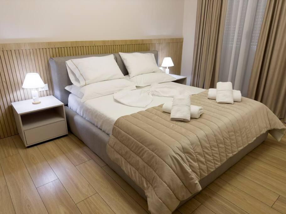 Welcome At Ds' Apartments! * Tirana