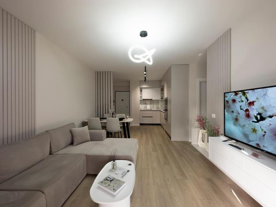 Welcome At Ds' Apartments! Tirana